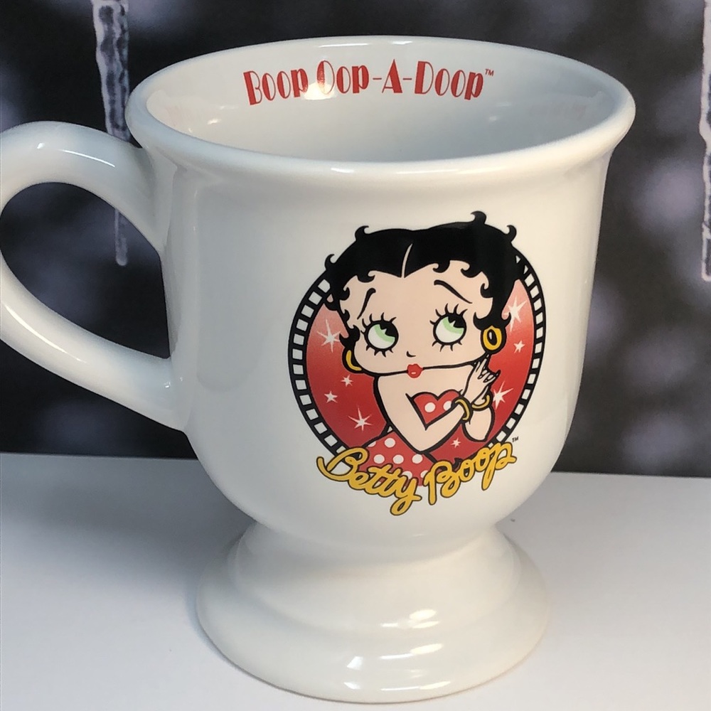 Betty boop mug great Christmas gift different print on each side and inside